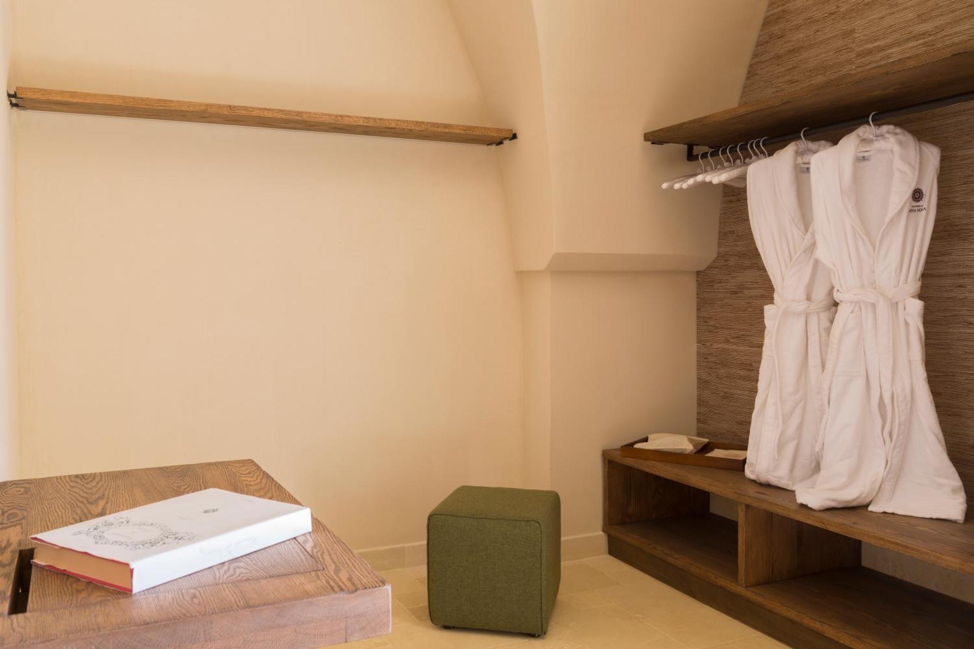 Masseria Donna Menga - The Leading Hotels Of The World Torre Lapillo Esterno foto