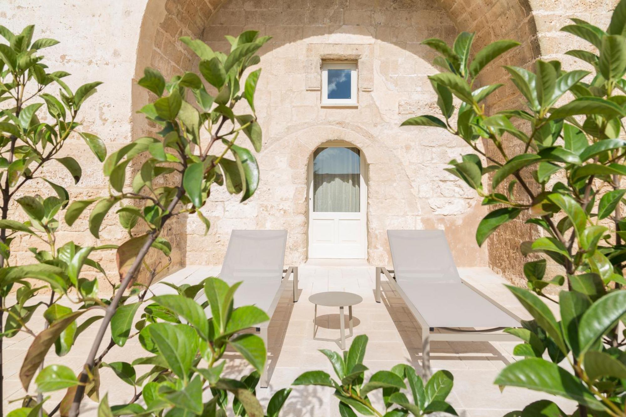 Masseria Donna Menga - The Leading Hotels Of The World Torre Lapillo Esterno foto
