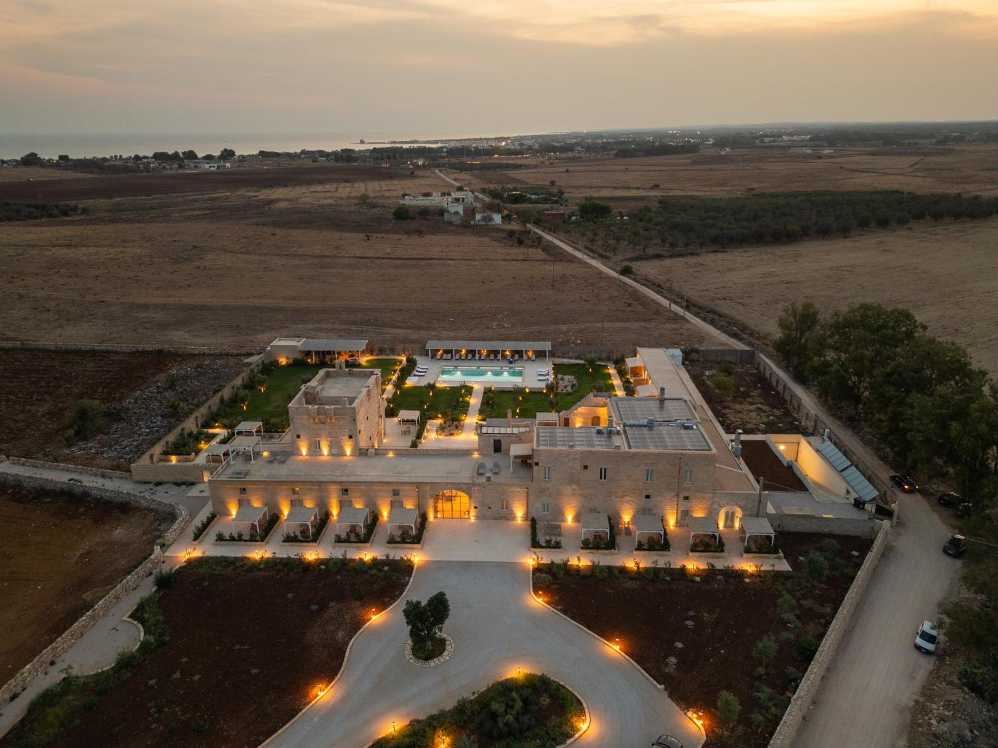 Masseria Donna Menga - The Leading Hotels Of The World Torre Lapillo Esterno foto