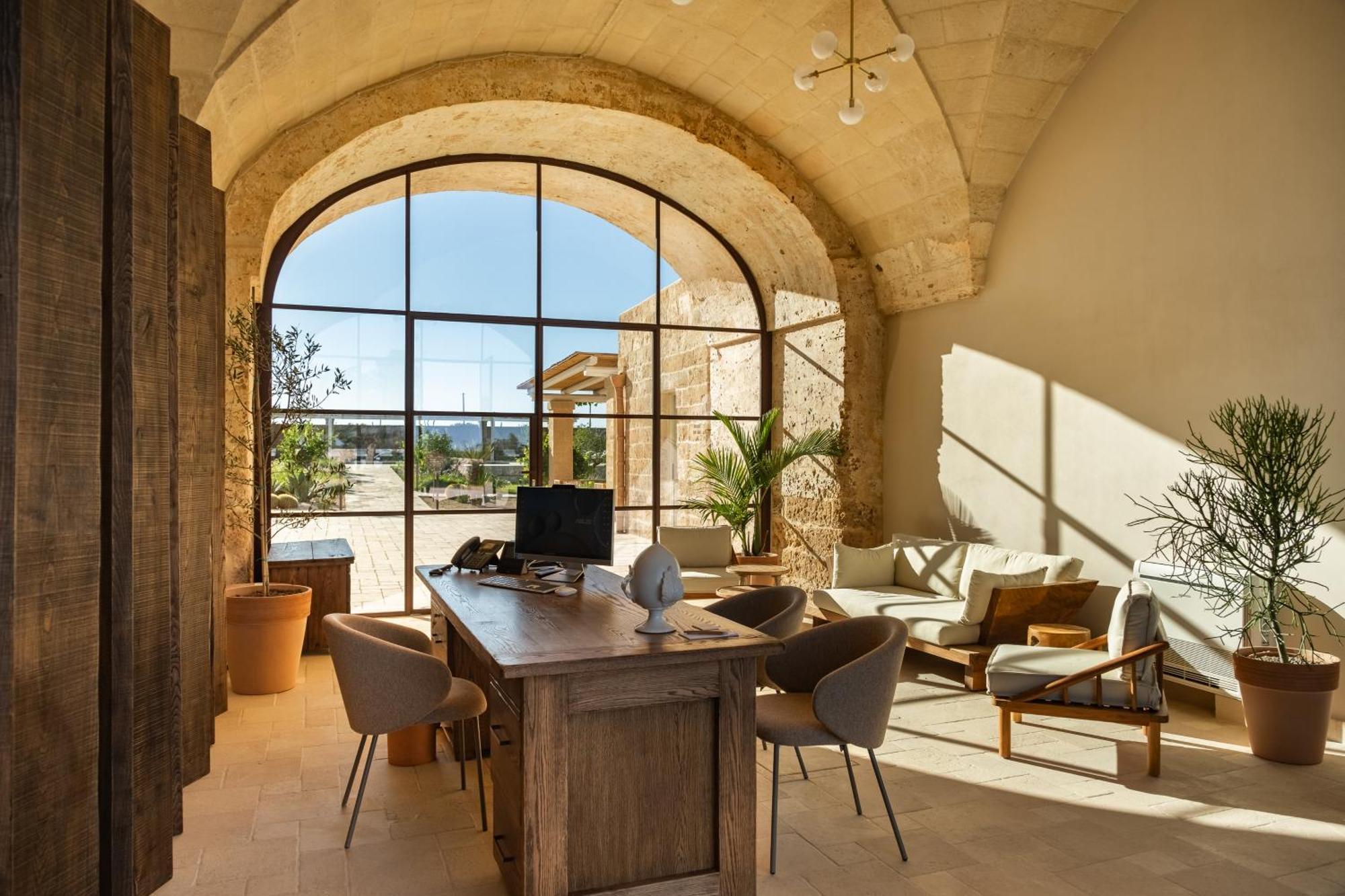 Masseria Donna Menga - The Leading Hotels Of The World Torre Lapillo Esterno foto